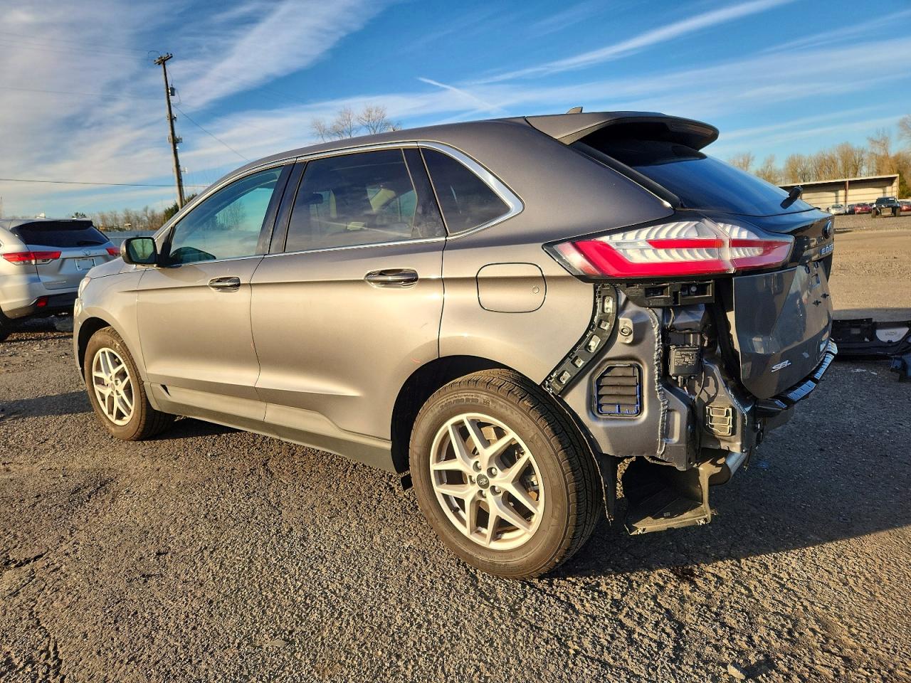 2024 FORD EDGE SEL photo 3