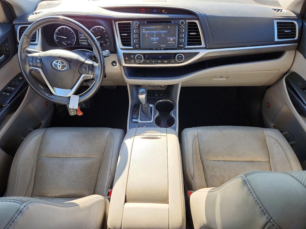2017 TOYOTA HIGHLANDER LIMITED photo 15