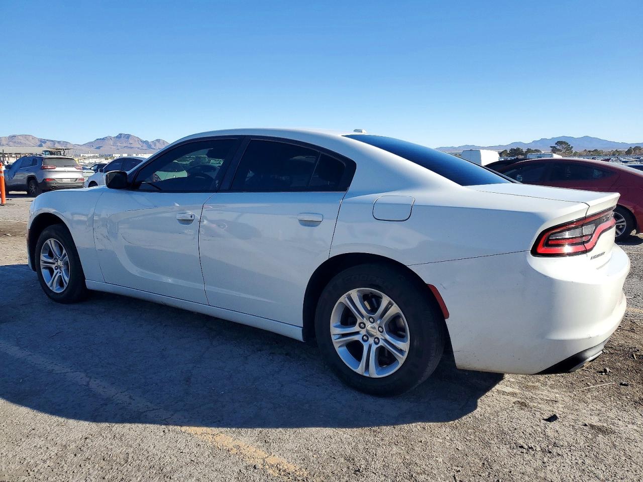 2015 DODGE CHARGER SE photo 2