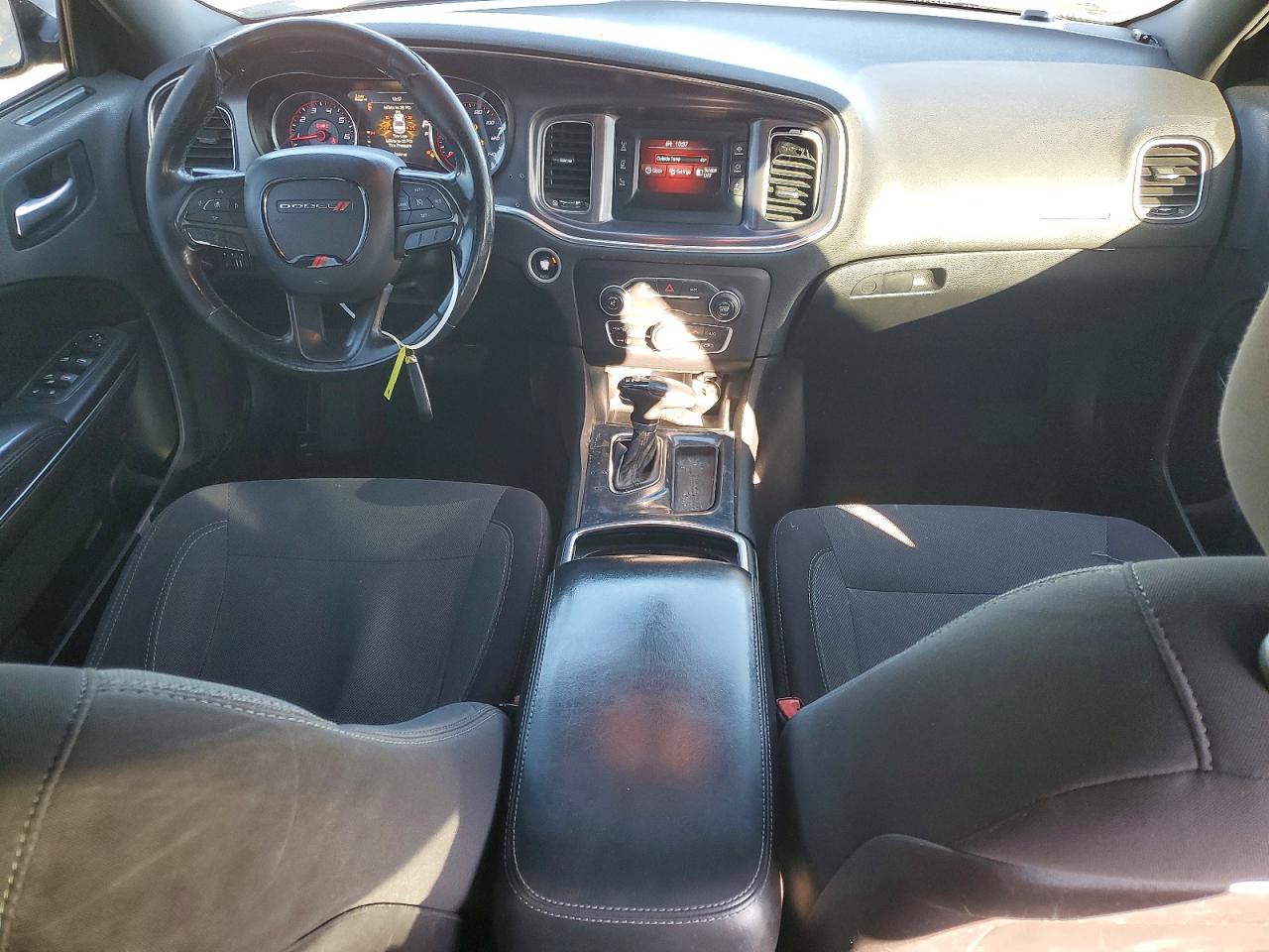2015 DODGE CHARGER SE photo 8