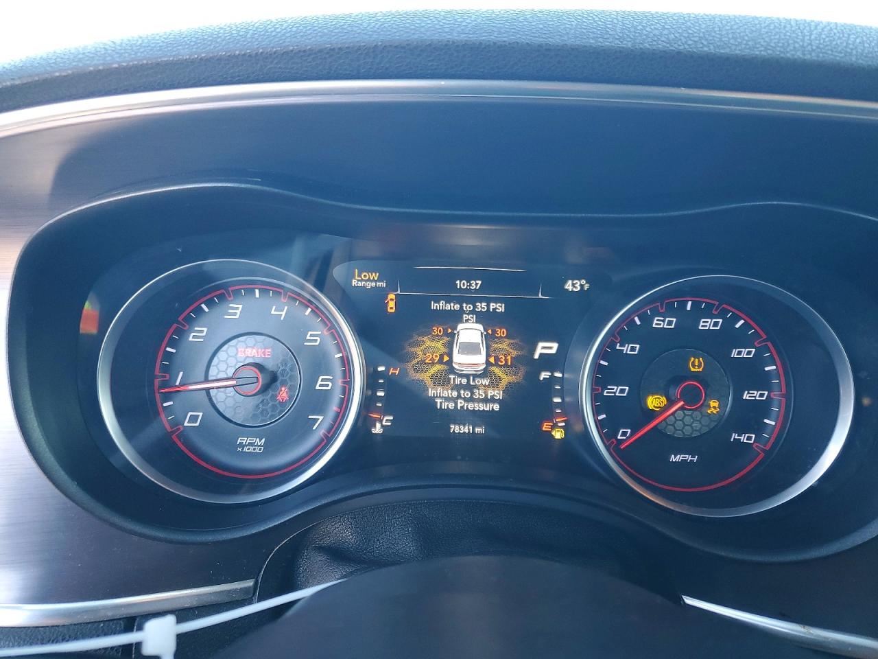 2015 DODGE CHARGER SE photo 9
