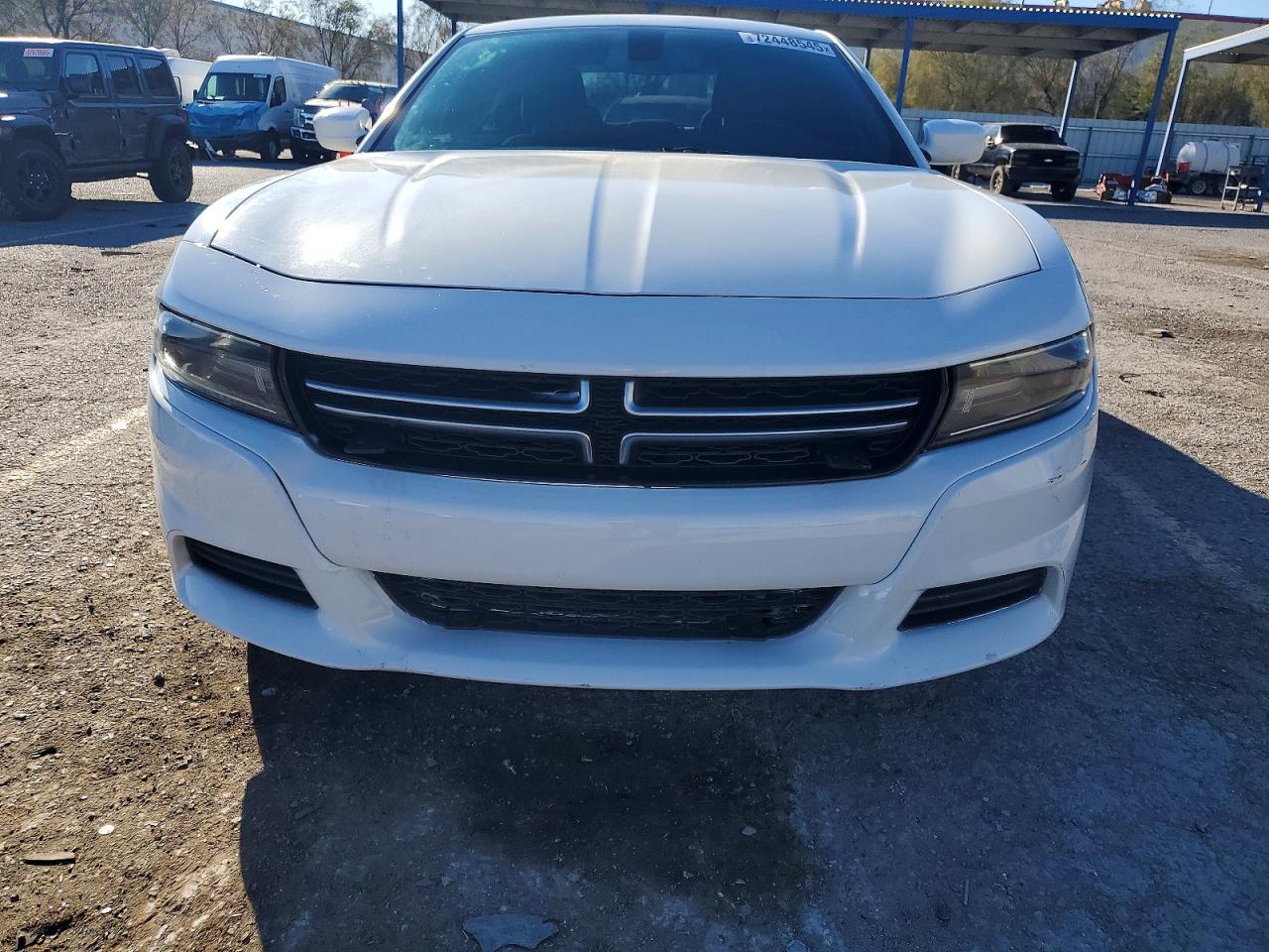 2015 DODGE CHARGER SE photo 5