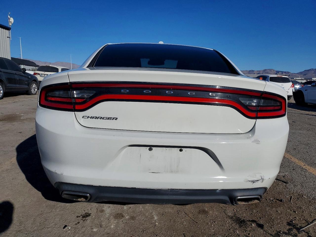 2015 DODGE CHARGER SE photo 6