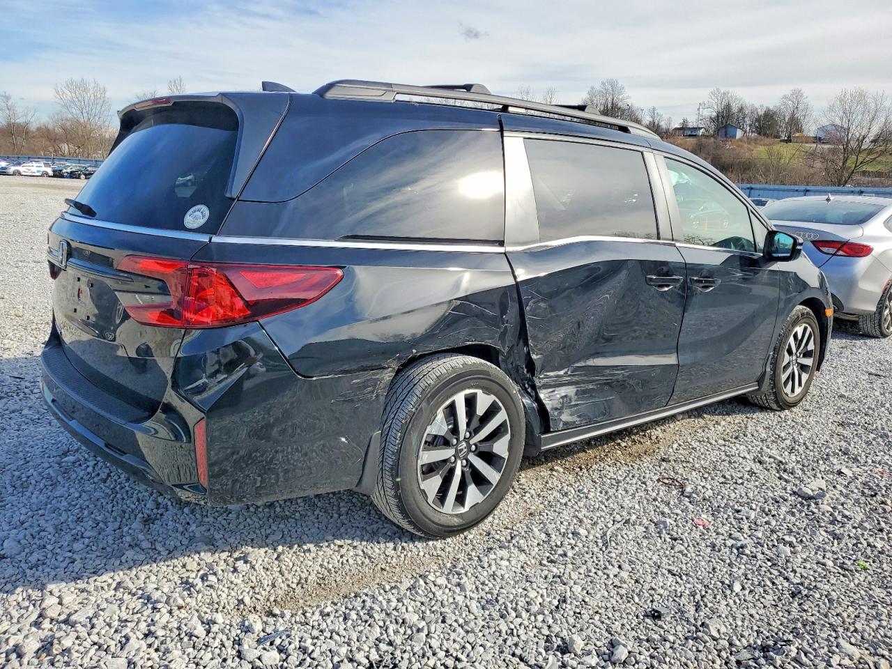 2025 HONDA ODYSSEY EXL photo 3