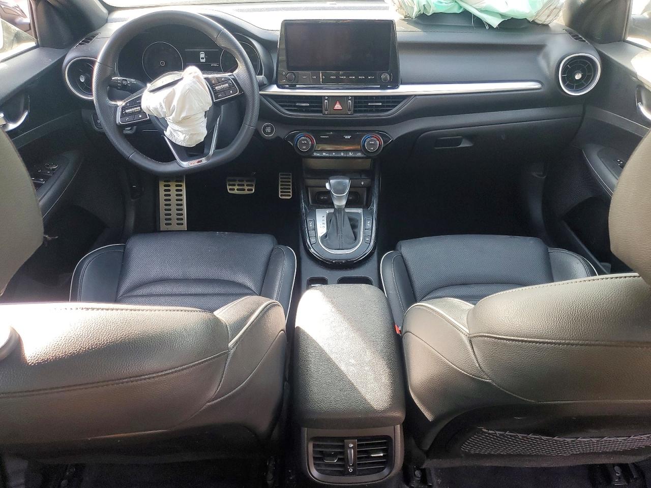 2023 KIA FORTE GT LINE photo 22