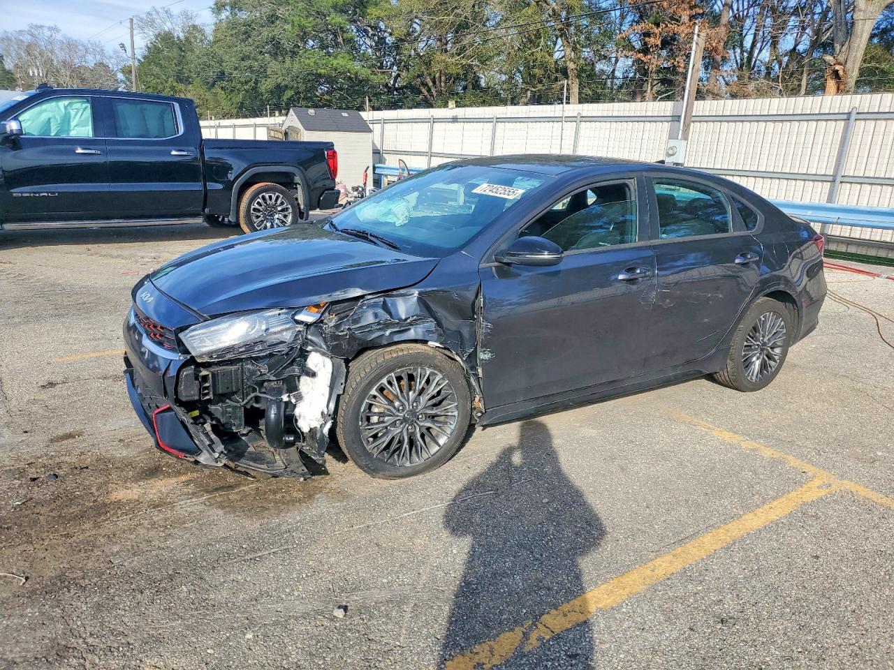 2023 KIA FORTE