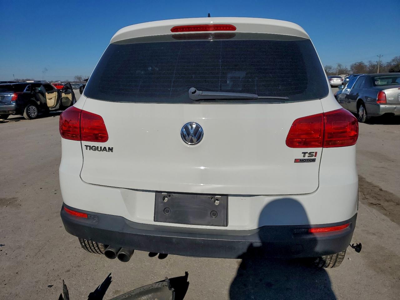 2017 VOLKSWAGEN TIGUAN S photo 11