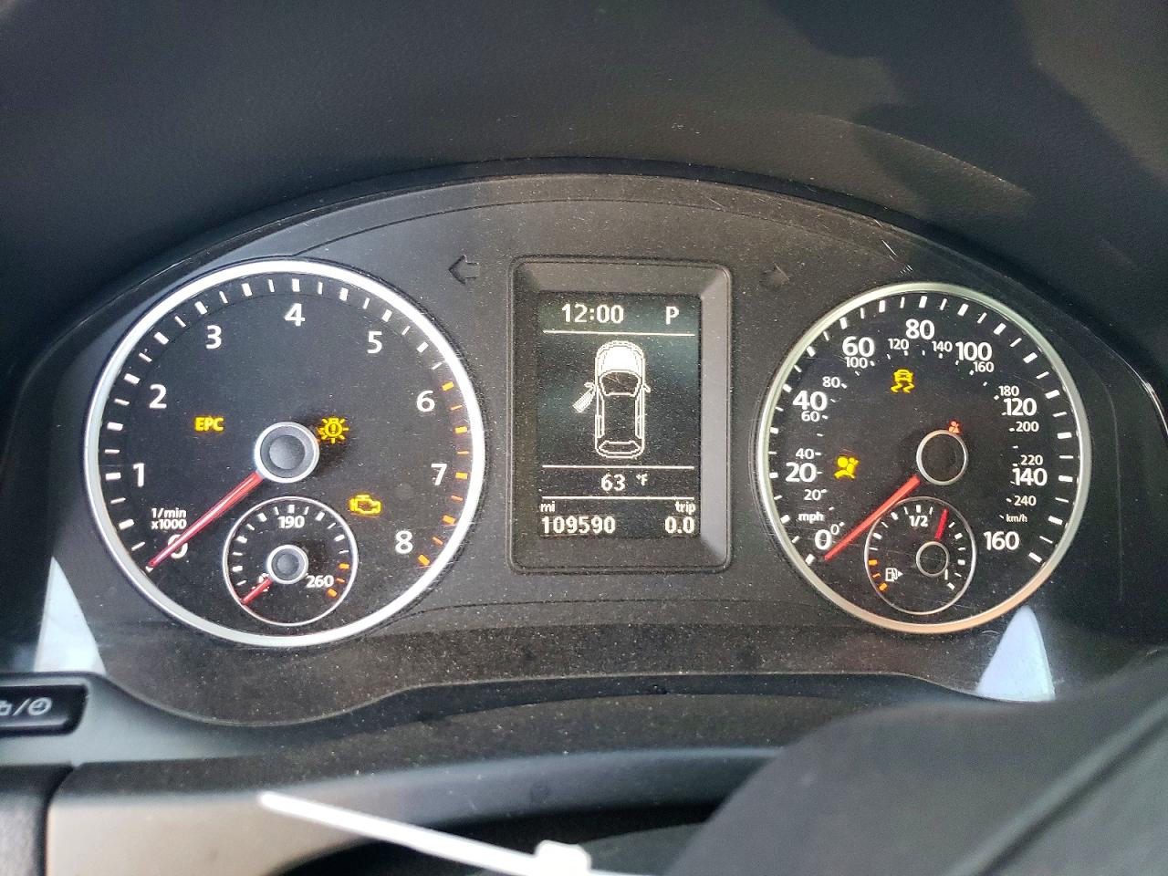 2017 VOLKSWAGEN TIGUAN S photo 17
