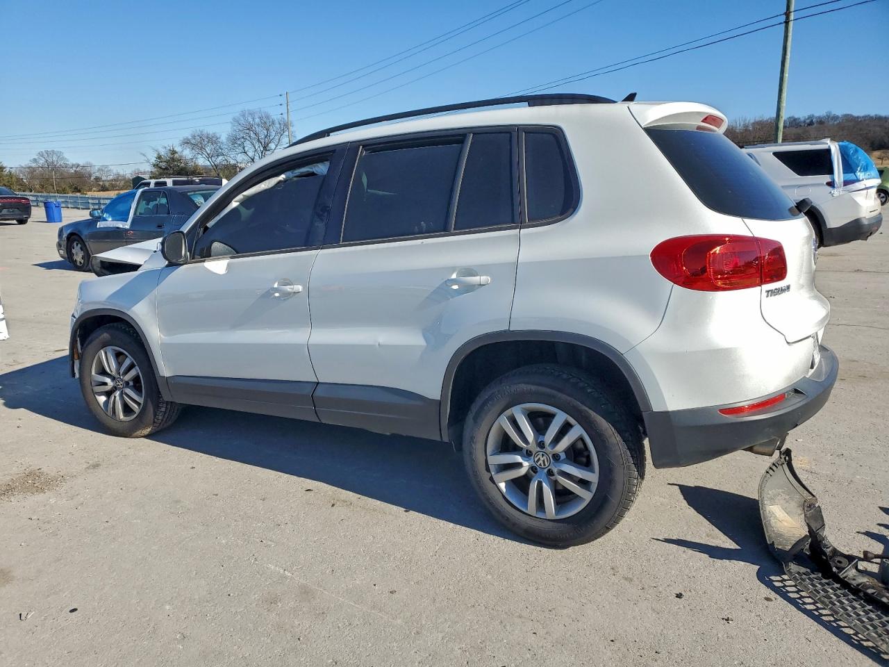 2017 VOLKSWAGEN TIGUAN S photo 3