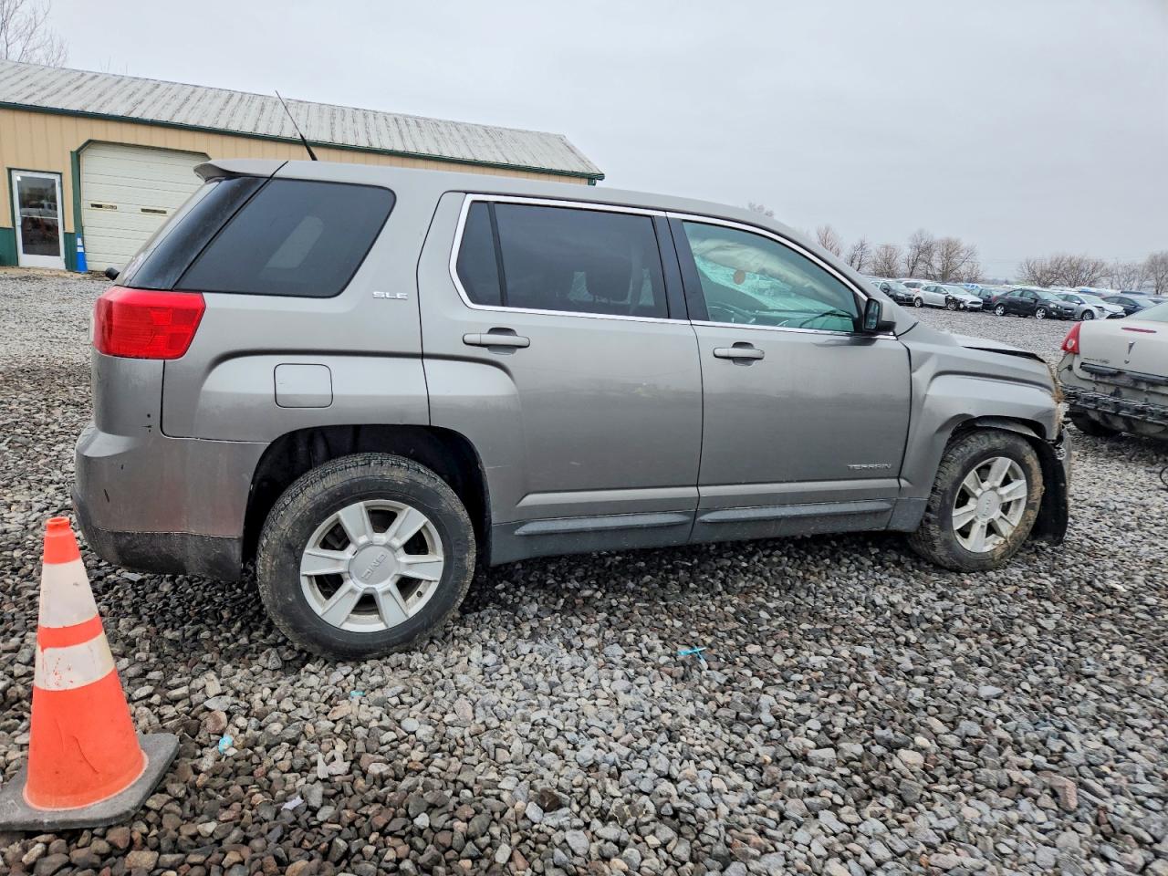 2012 GMC TERRAIN SLE photo 5