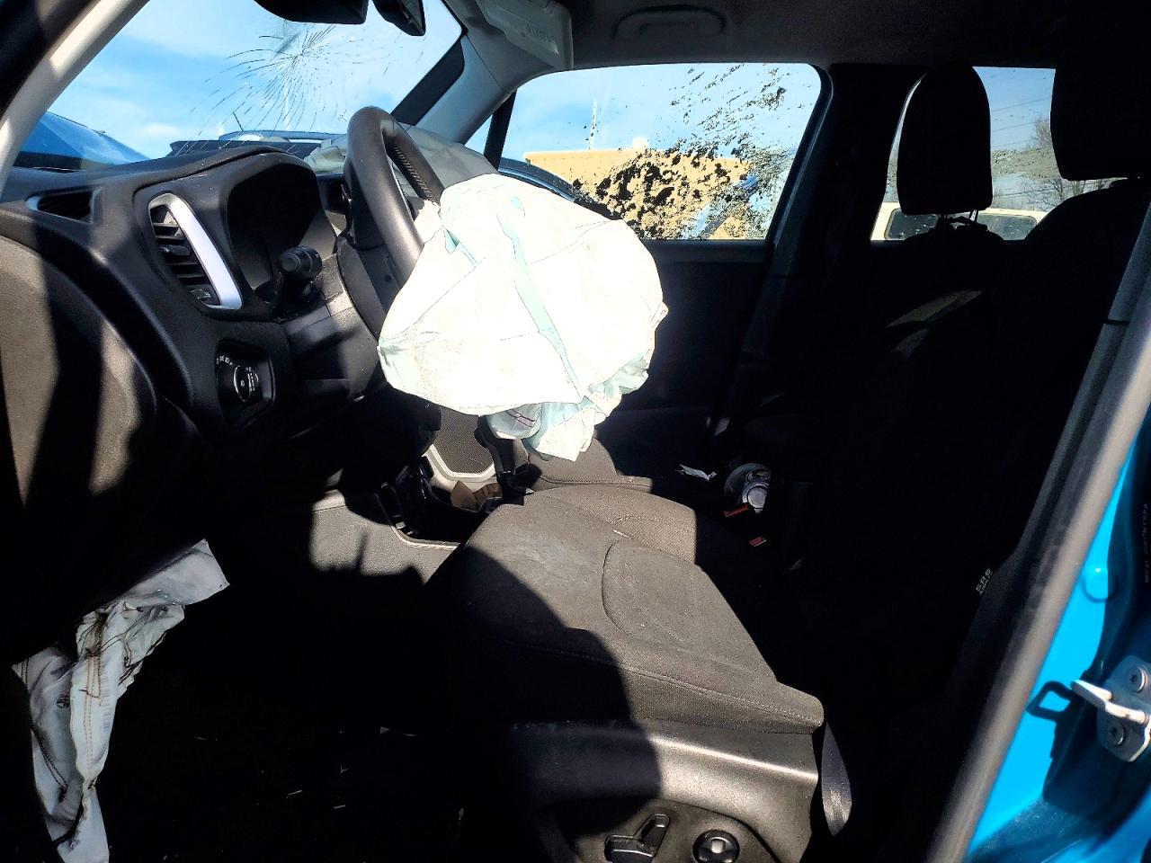 2019 JEEP RENEGADE LATITUDE photo 13