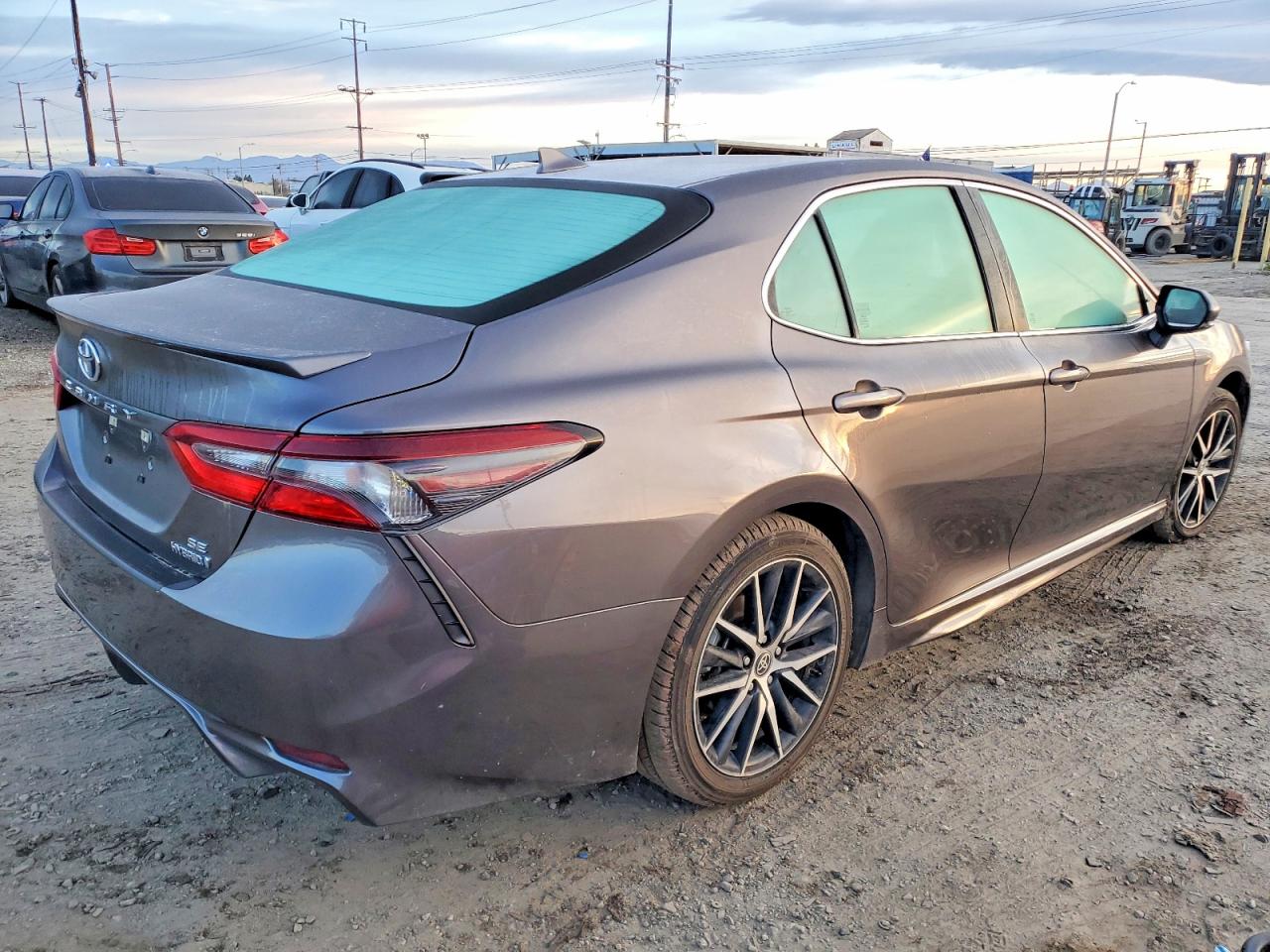 2023 TOYOTA CAMRY SE NIGHT SHADE photo 3