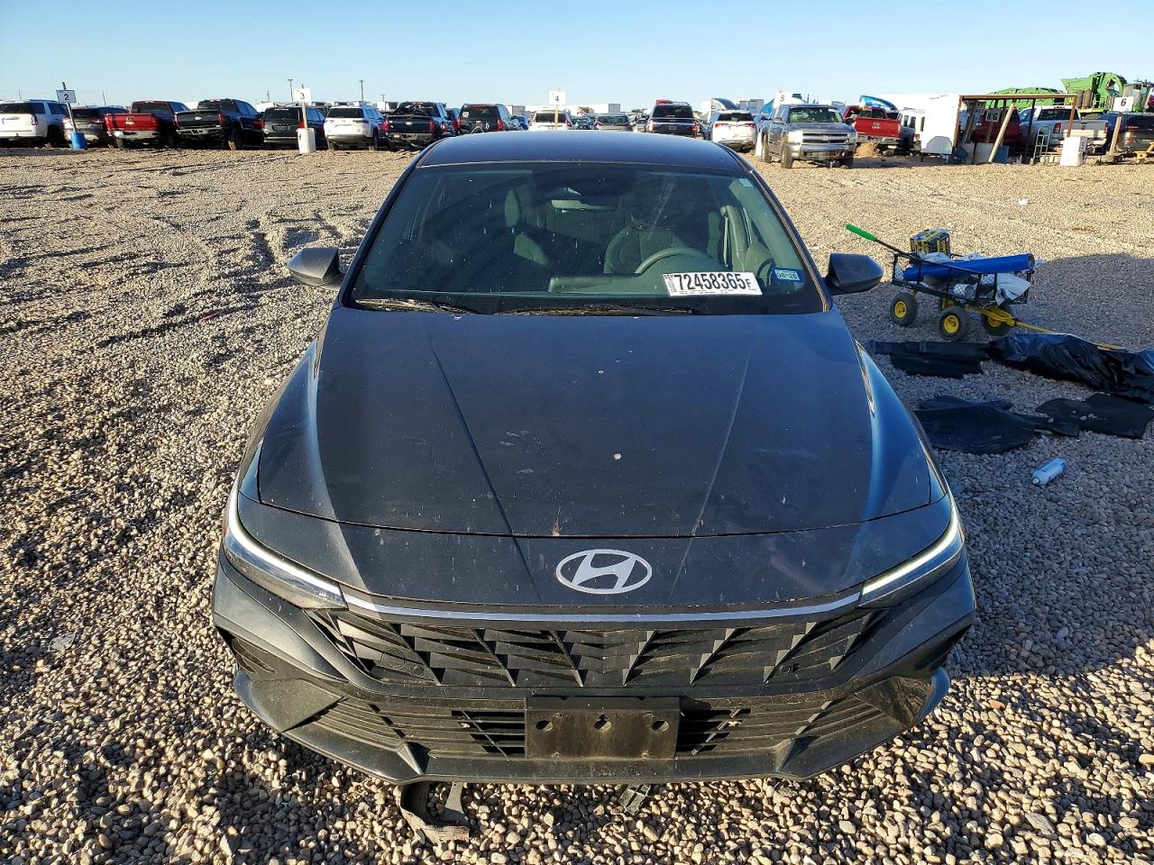 2024 HYUNDAI ELANTRA photo 5