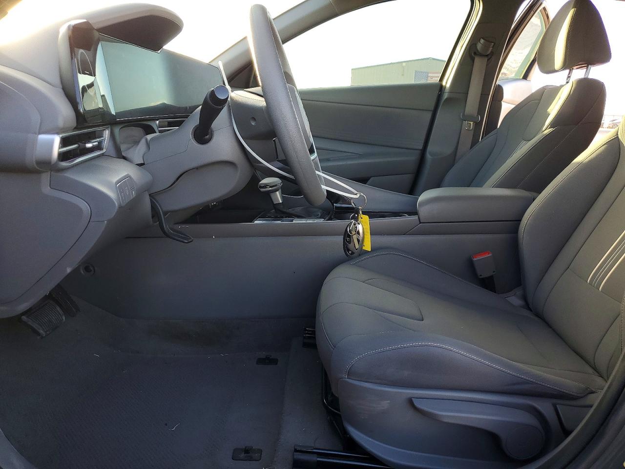 2024 HYUNDAI ELANTRA photo 7