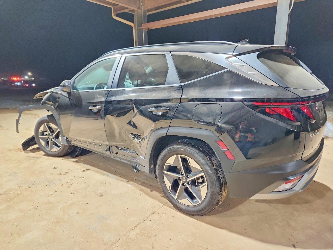 2025 HYUNDAI TUCSON SEL photo 4