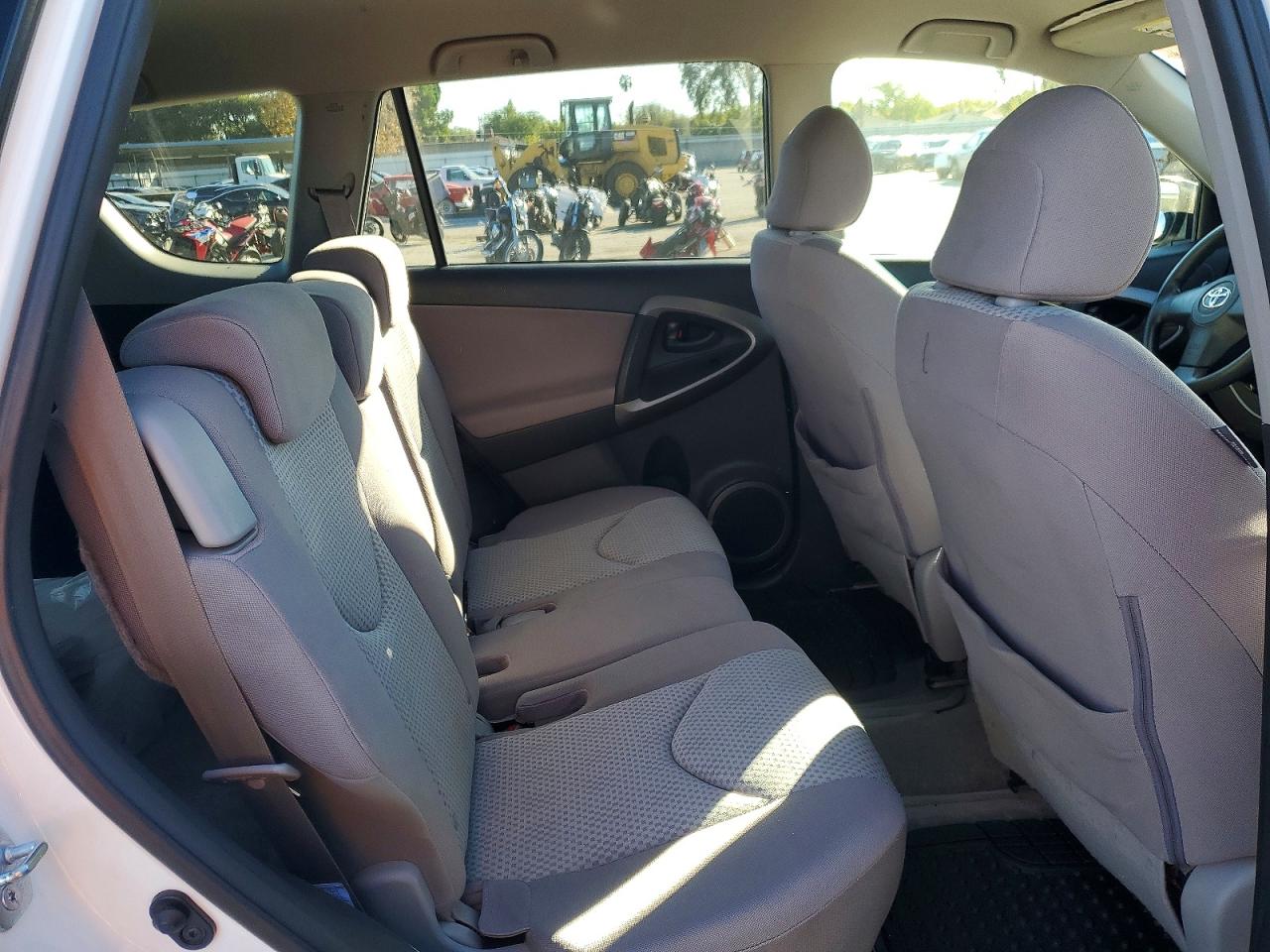 2007 TOYOTA RAV4 BASE photo 21