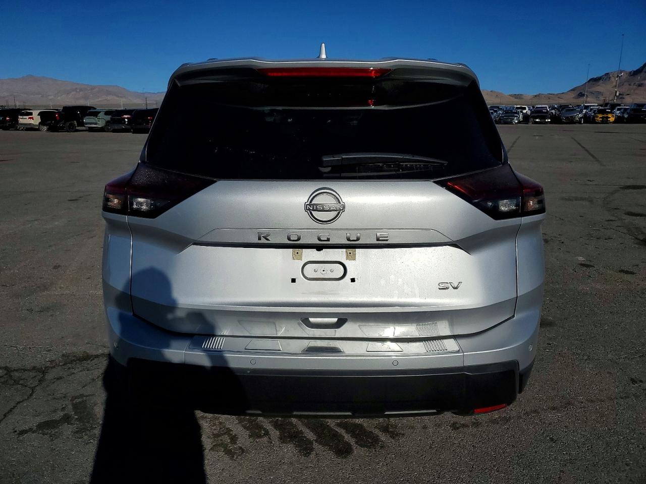 2024 NISSAN ROGUE SV photo 6