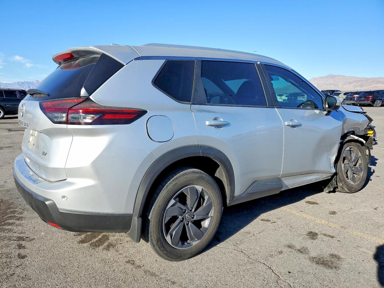 2024 NISSAN ROGUE SV photo 3
