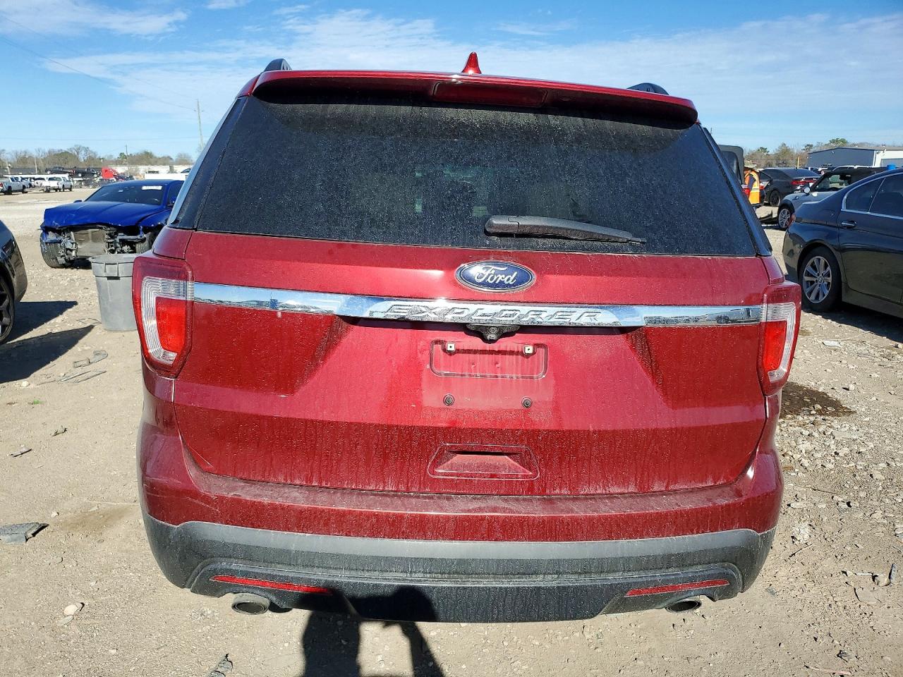 2017 FORD EXPLORER photo 16
