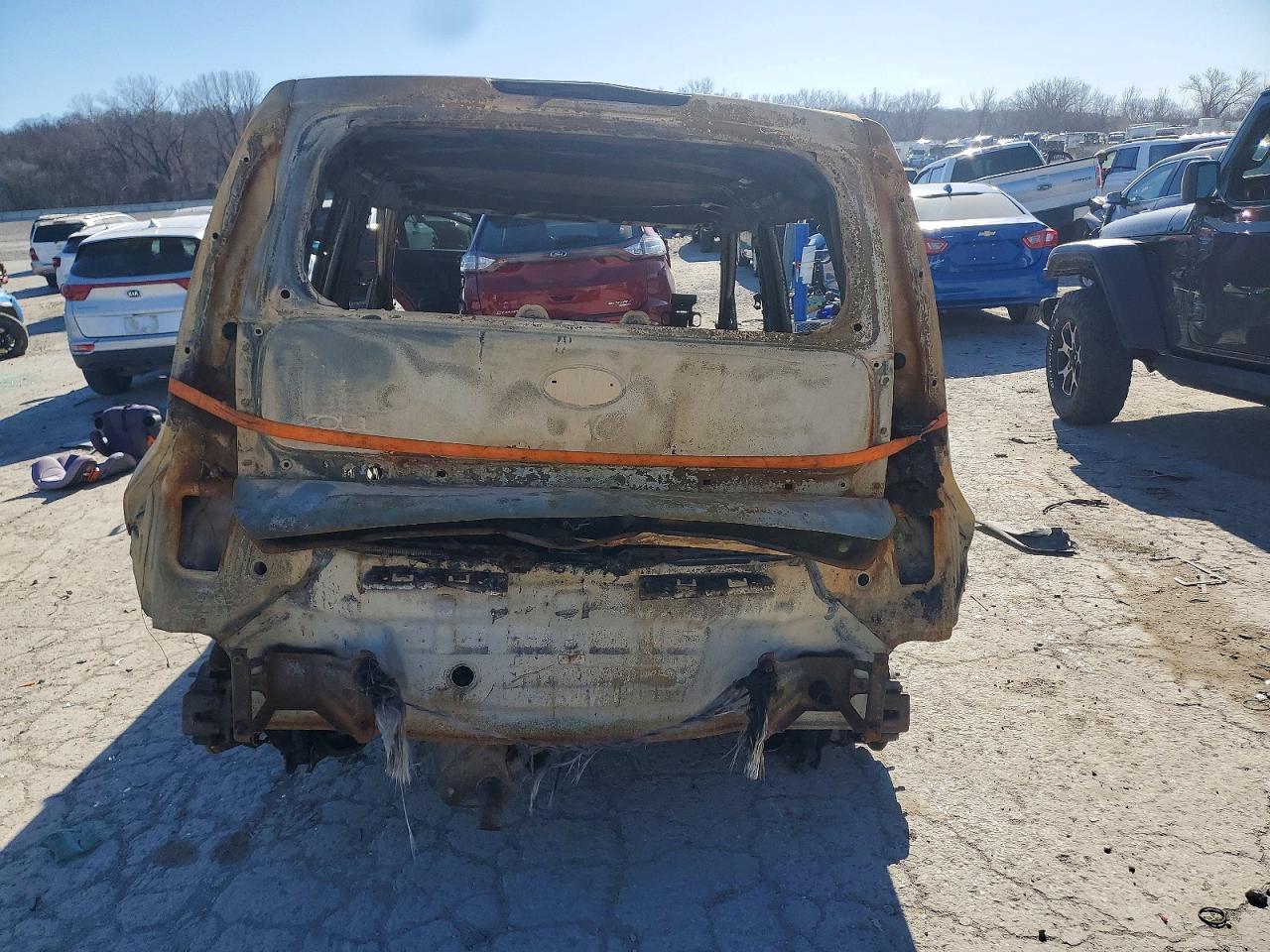 2016 KIA SOUL + photo 6