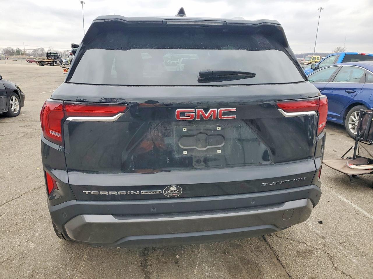2025 GMC TERRAIN photo 6