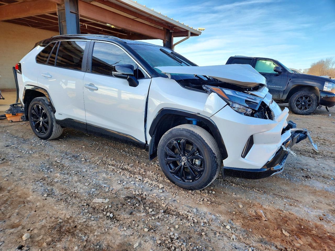 2024 TOYOTA RAV4 XSE photo 4