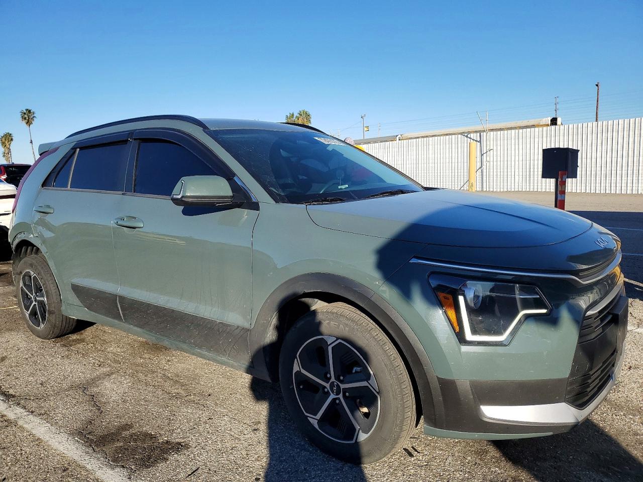 2025 KIA NIRO EX photo 4