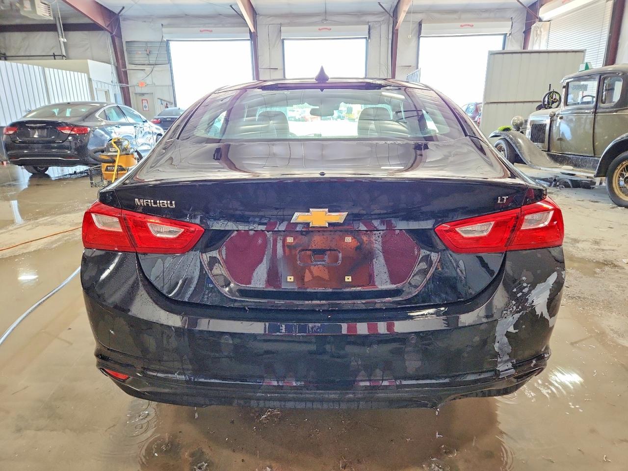 2018 CHEVROLET MALIBU LT photo 6
