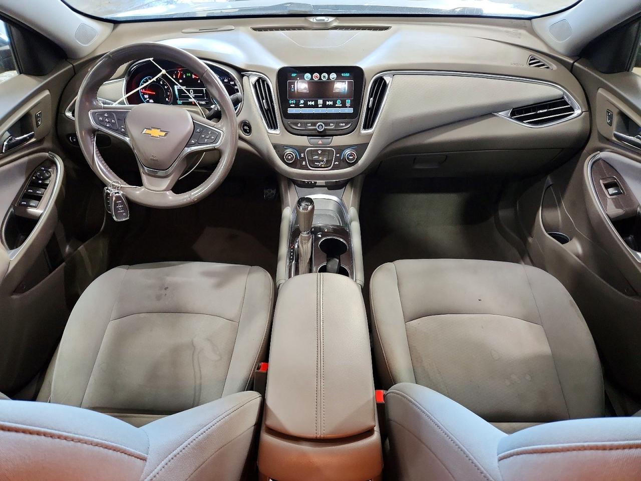 2018 CHEVROLET MALIBU LT photo 8