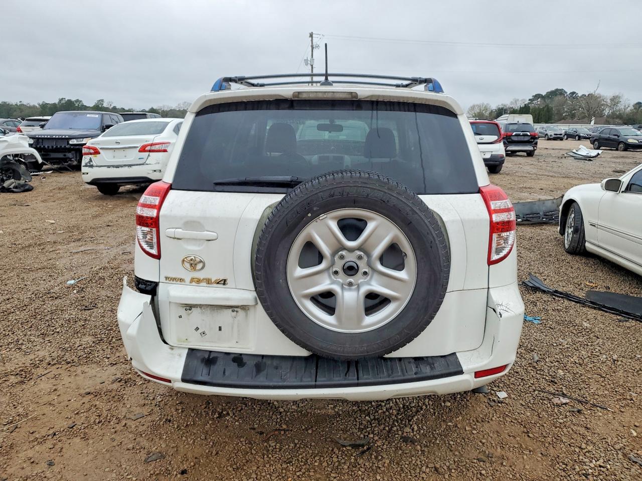 2010 TOYOTA RAV4 photo 11