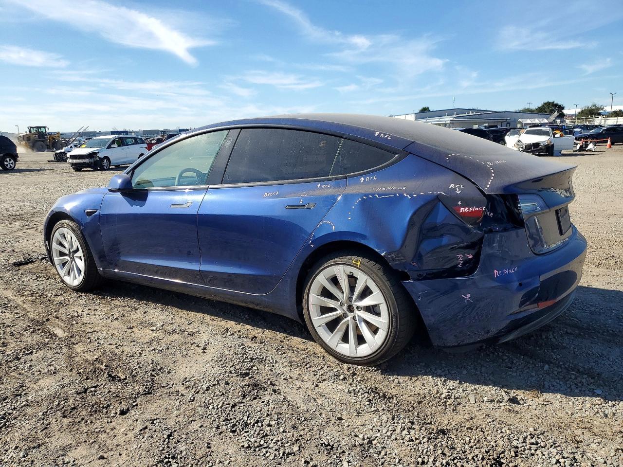 2022 TESLA MODEL 3 photo 3