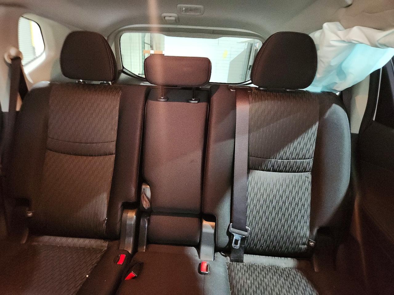 2019 NISSAN ROGUE S photo 19