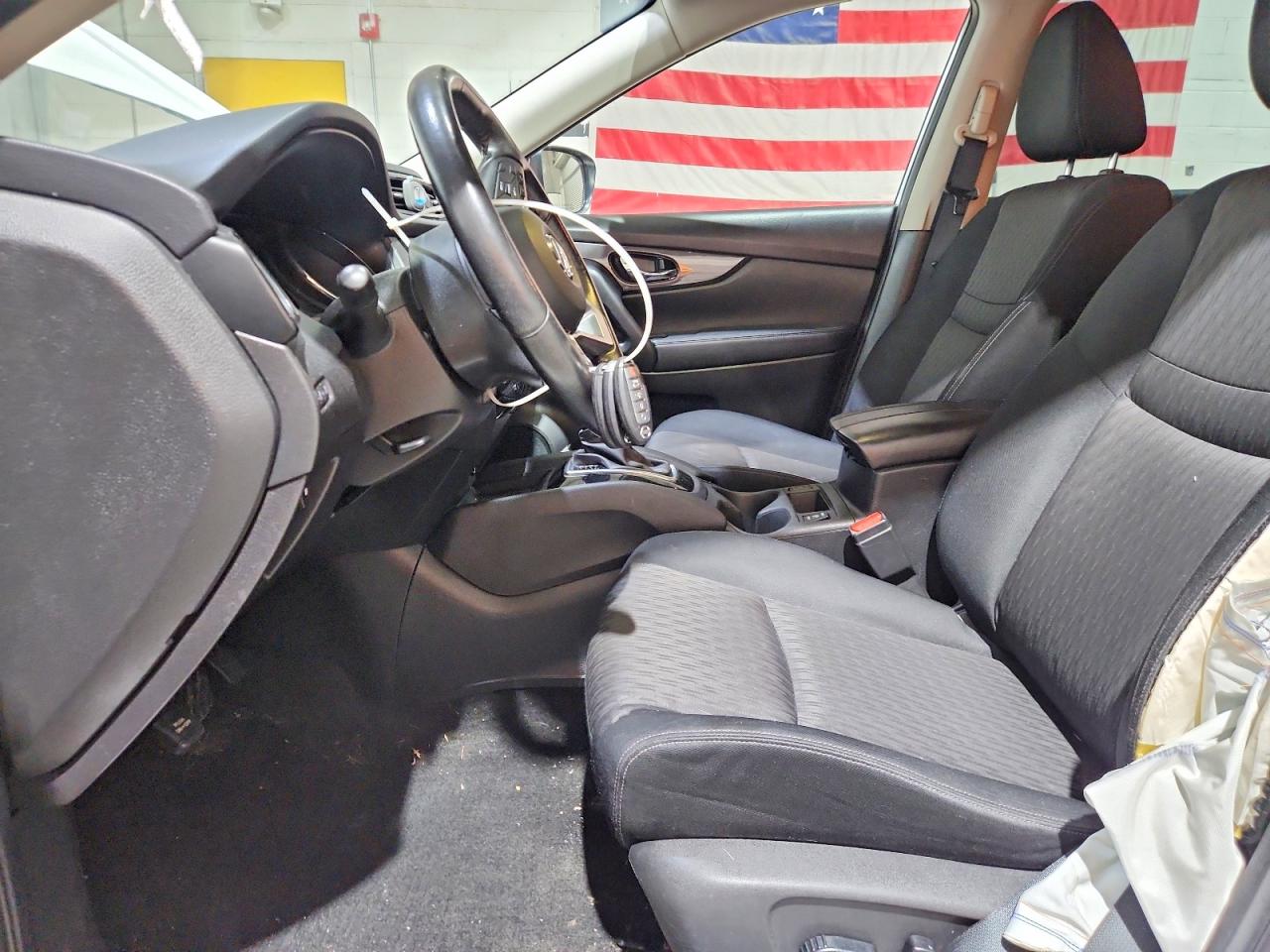 2019 NISSAN ROGUE S photo 13