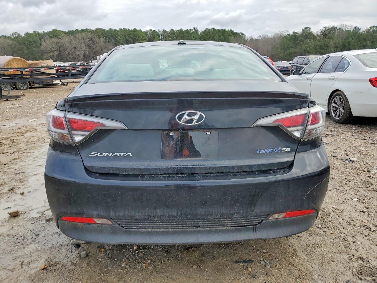 2016 HYUNDAI SONATA HYBRID photo 11