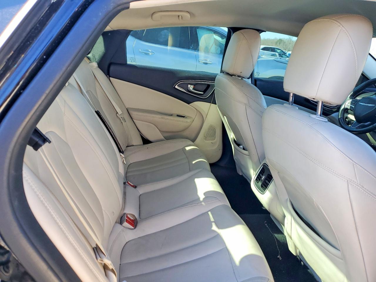 2015 CHRYSLER 200 C photo 10
