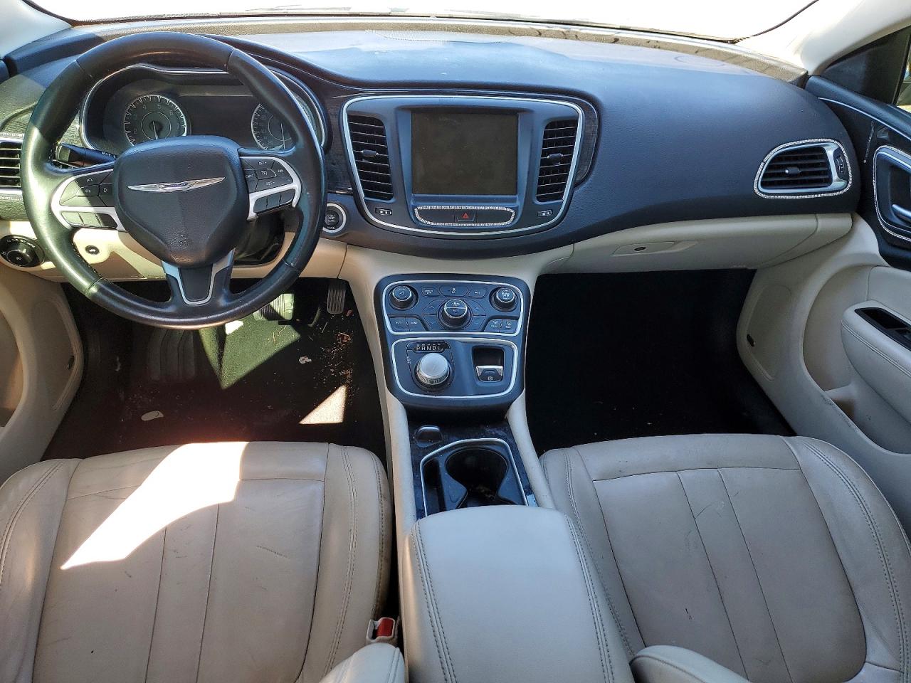 2015 CHRYSLER 200 C photo 8