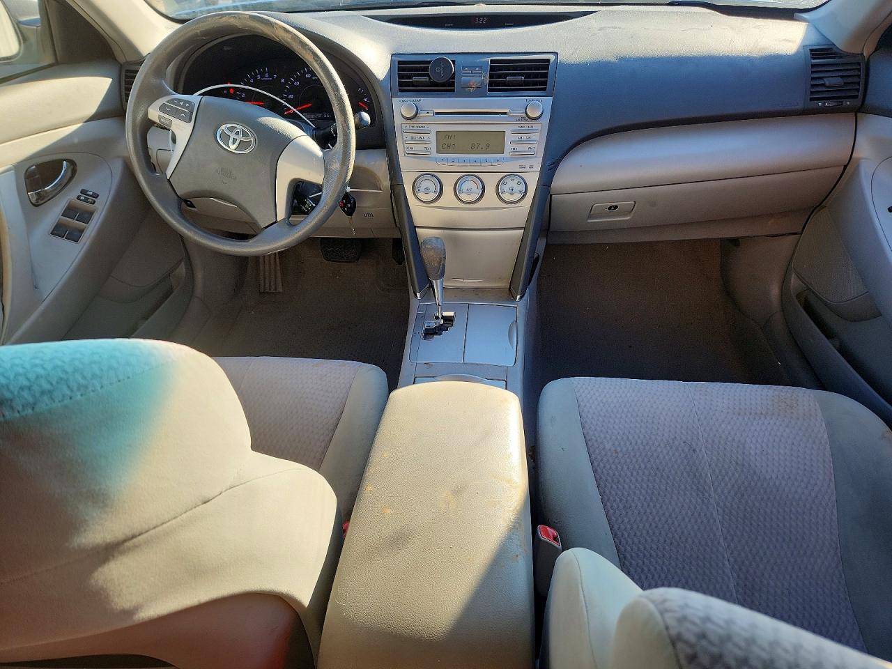 2011 TOYOTA CAMRY BASE photo 15