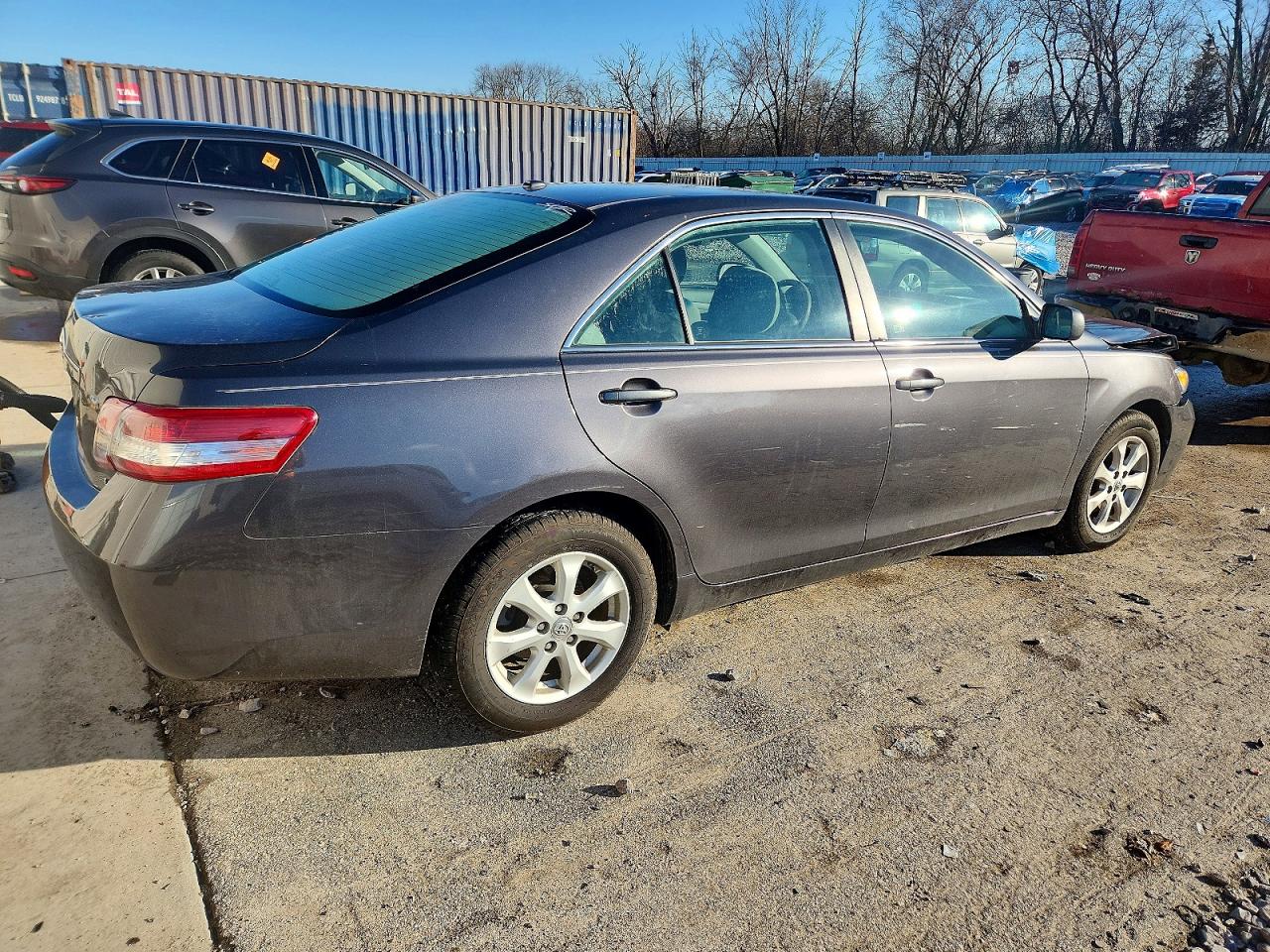 2011 TOYOTA CAMRY BASE photo 5