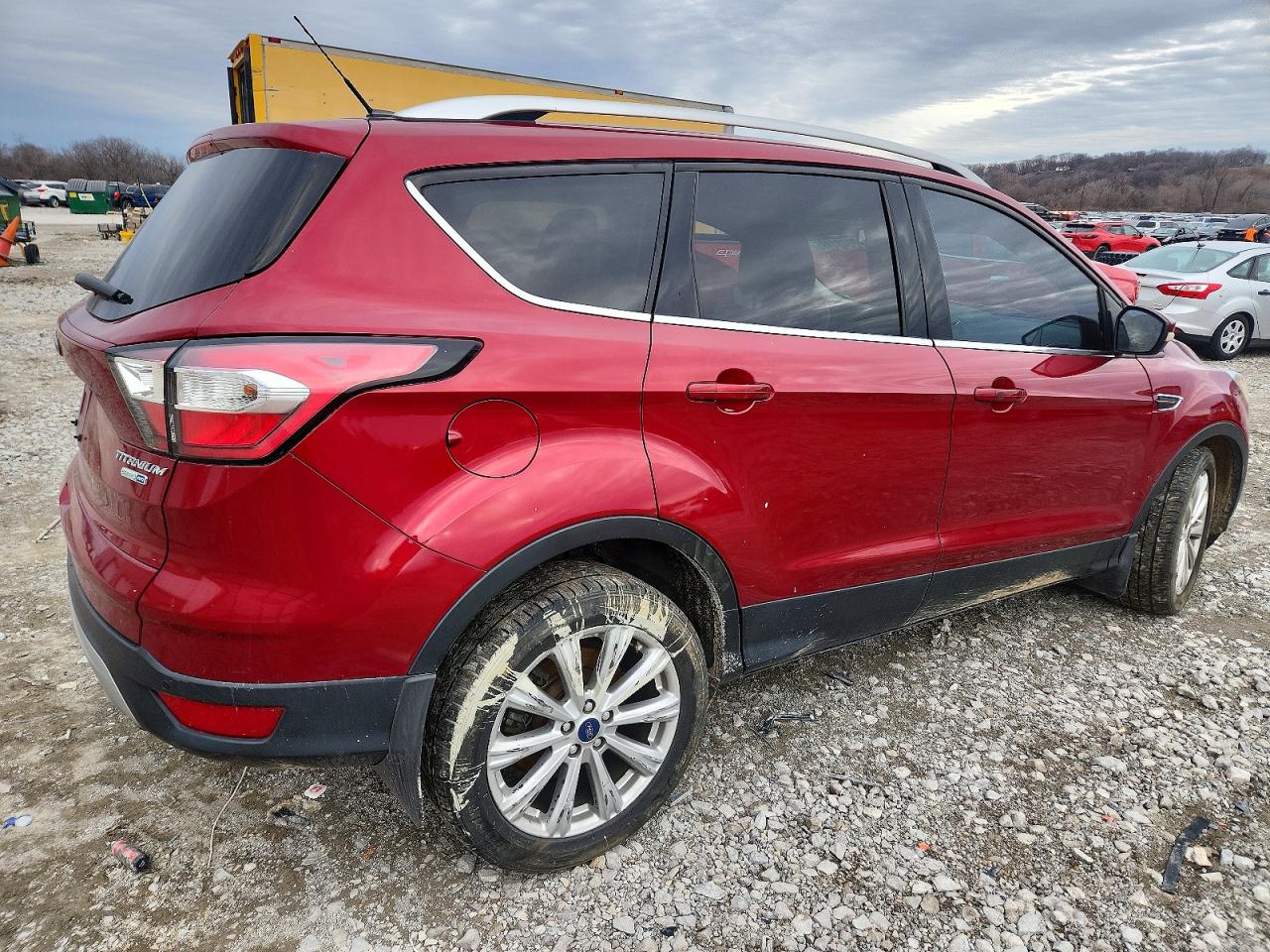 2017 FORD ESCAPE TITANIUM photo 3