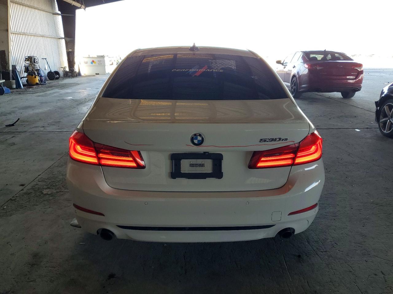 2018 BMW 530E photo 16