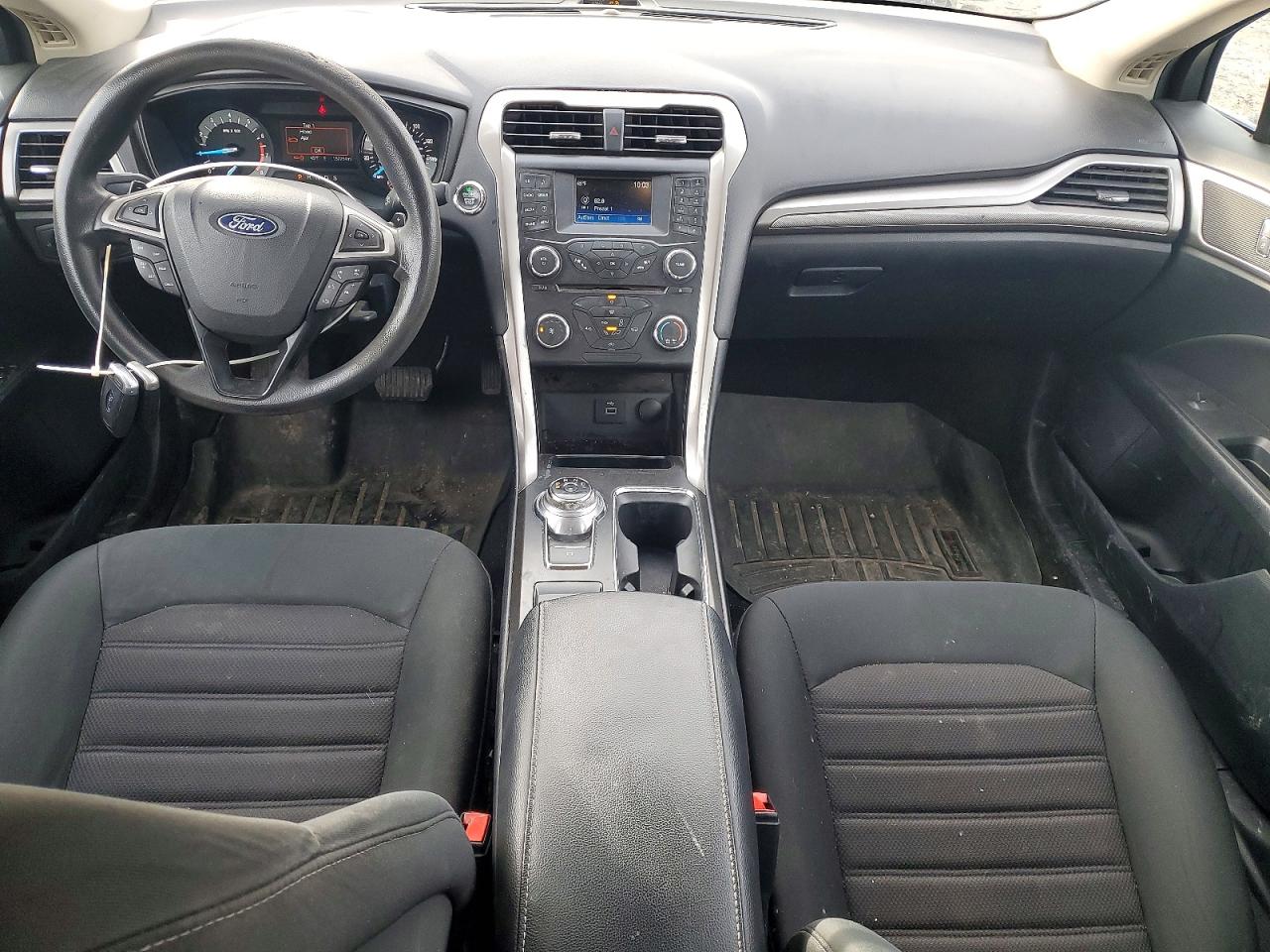 2018 FORD FUSION SE photo 8