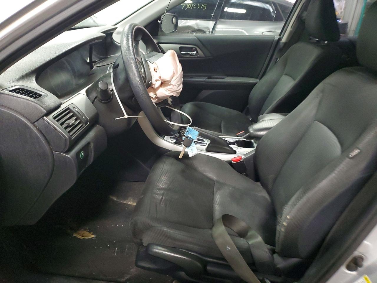 2014 HONDA ACCORD LX photo 13