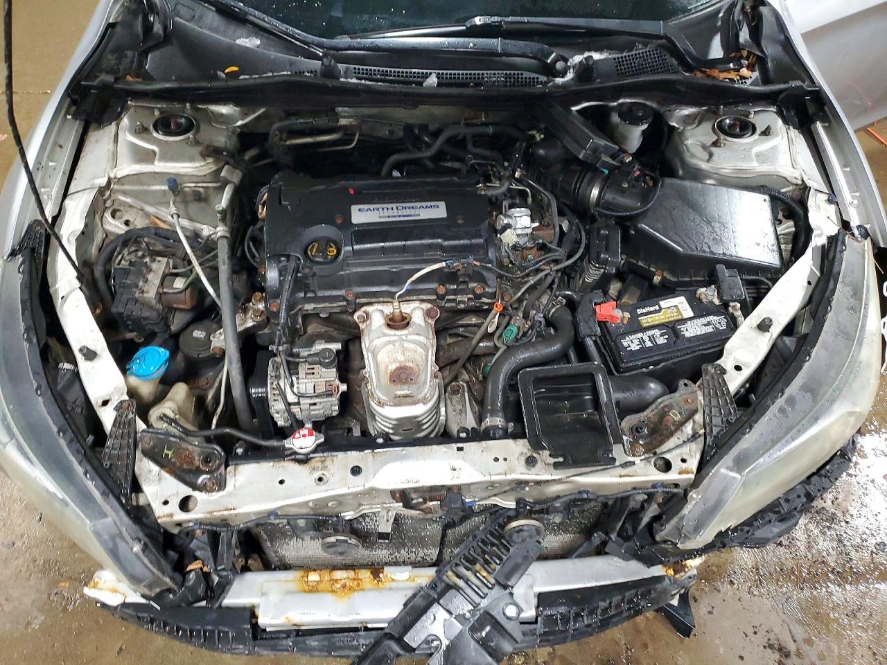 2014 HONDA ACCORD LX photo 21