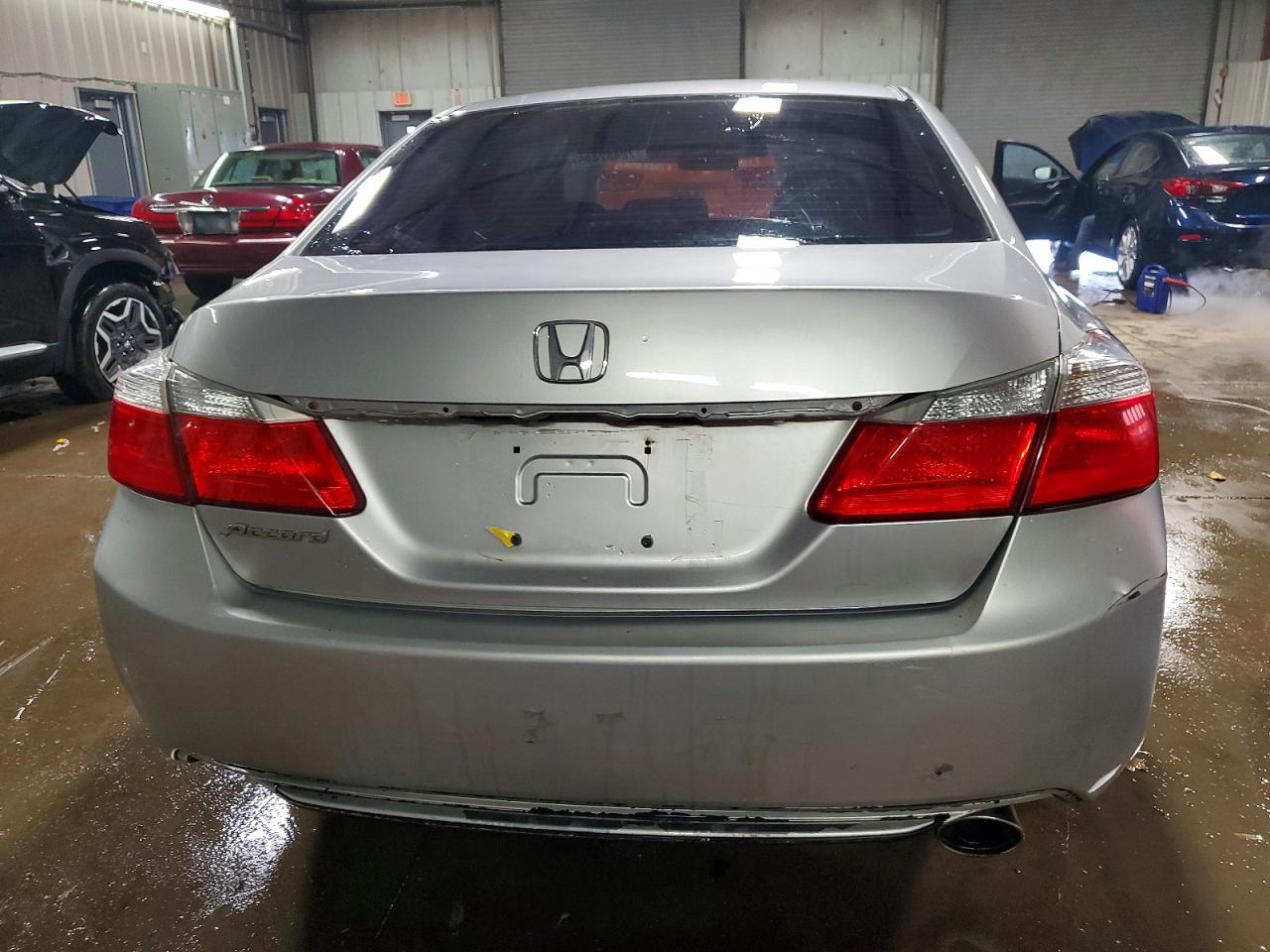 2014 HONDA ACCORD LX photo 11