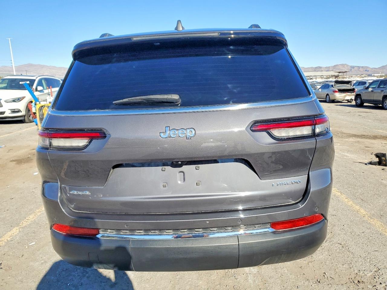 2023 JEEP GRAND CHEROKEE L LAREDO photo 16