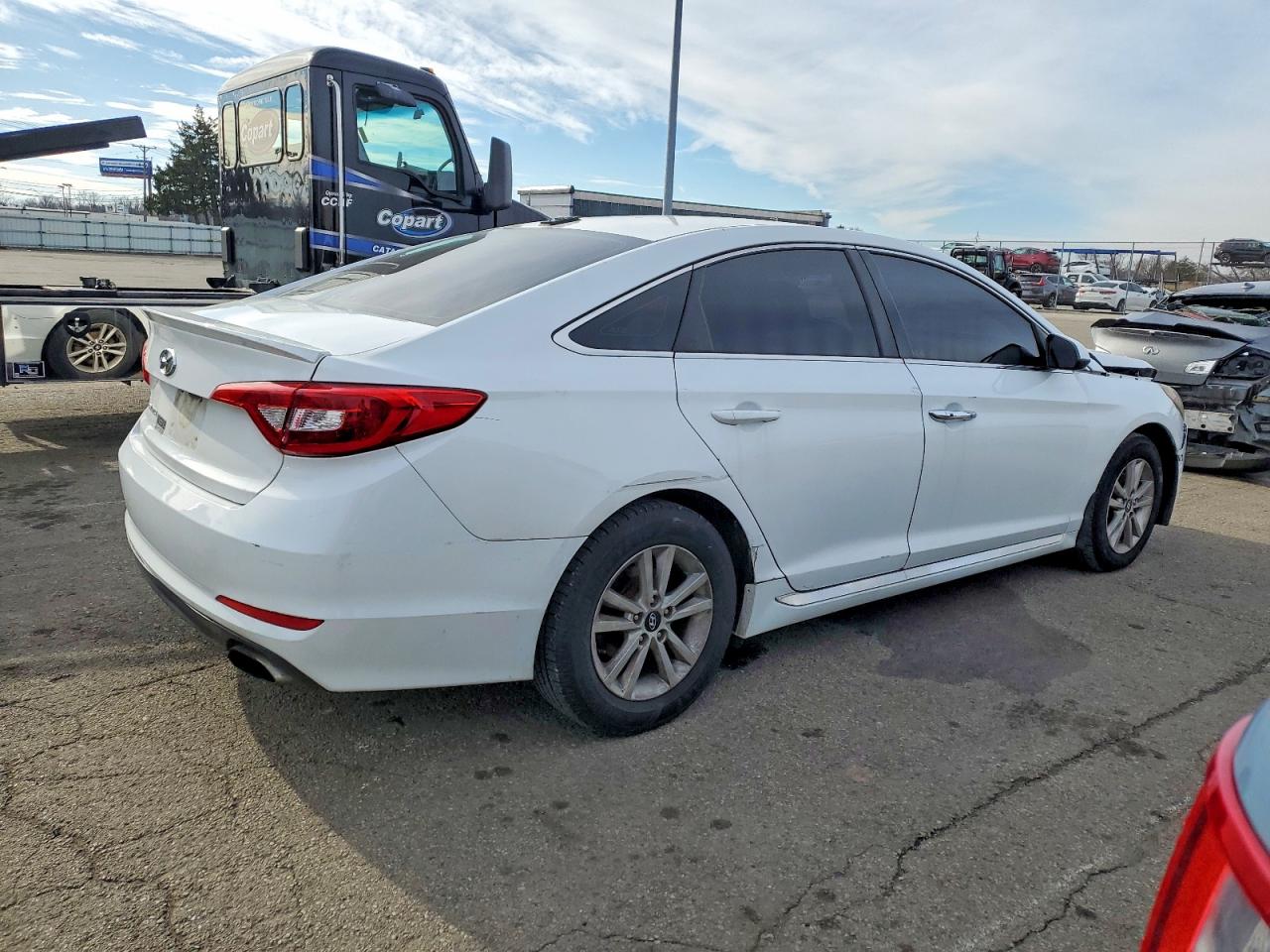 2016 HYUNDAI SONATA photo 5
