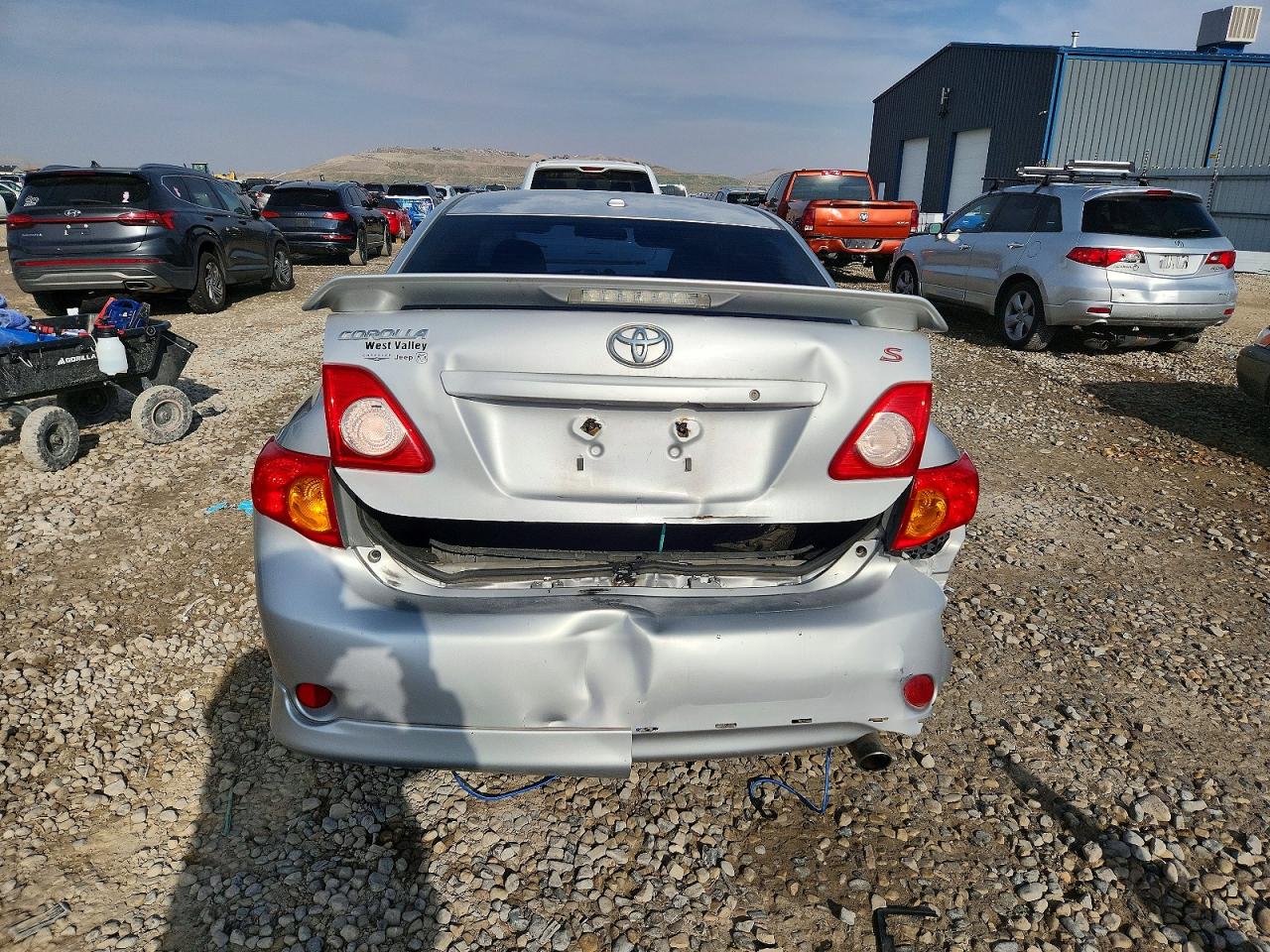 2010 TOYOTA COROLLA BASE photo 11