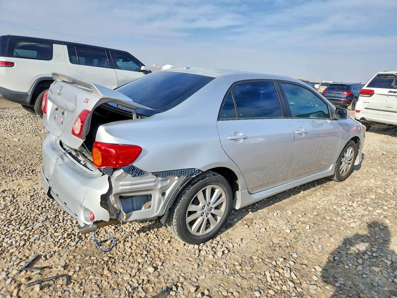 2010 TOYOTA COROLLA BASE photo 5