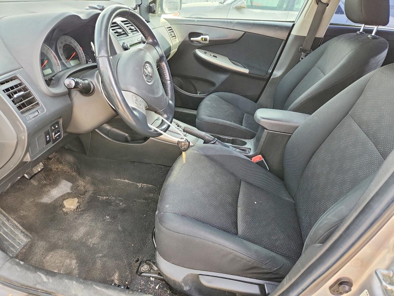 2010 TOYOTA COROLLA BASE photo 13