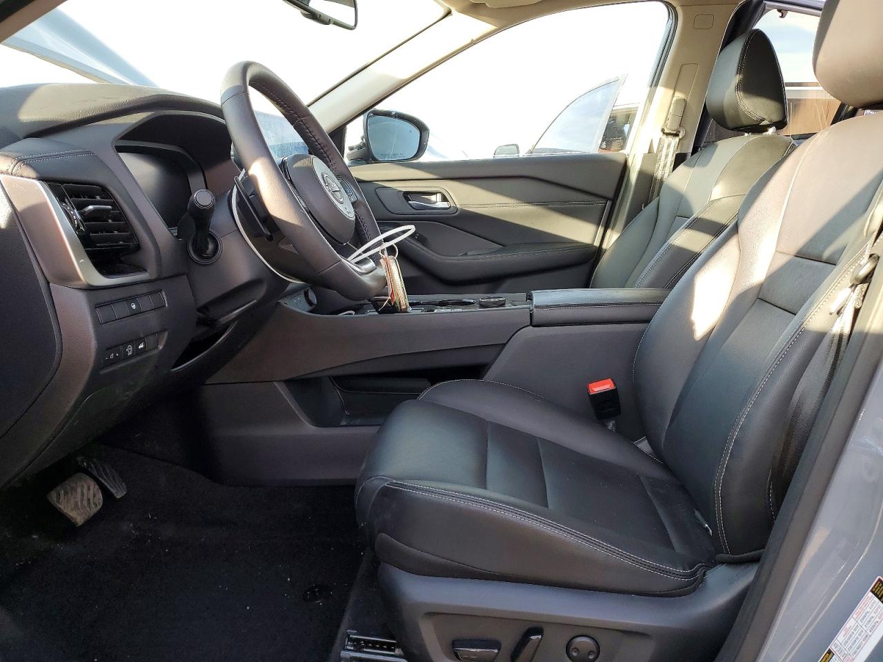 2024 NISSAN ROGUE SL photo 13